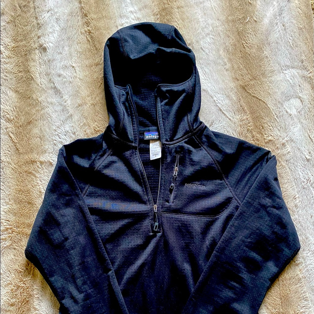 Women’s Patagonia R1 Hoodie